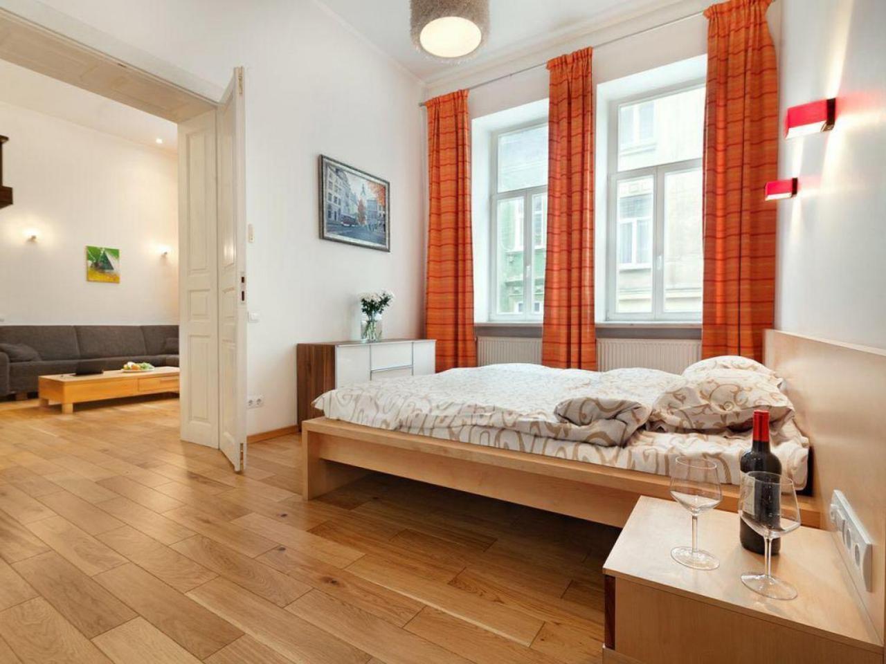 Large & Modern Flat With Balcony In Heart Of Lviv Apartment Exterior photo